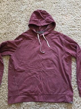 Eddie Bauer Men's Burgundy Hooded Pullover Large